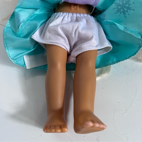 Disney Animator Collector Frozen Elsa 14” doll - Picture 7 of 10